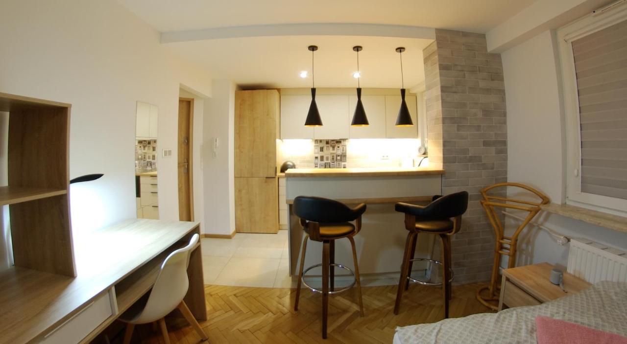 Apatramenty Promienista Apartment Poznan Luaran gambar